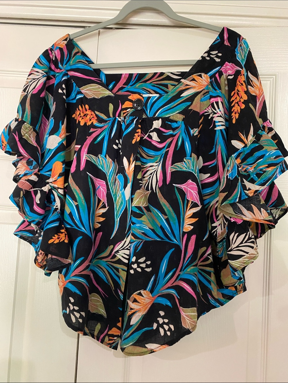 Vibrant Hawaiian Print Top